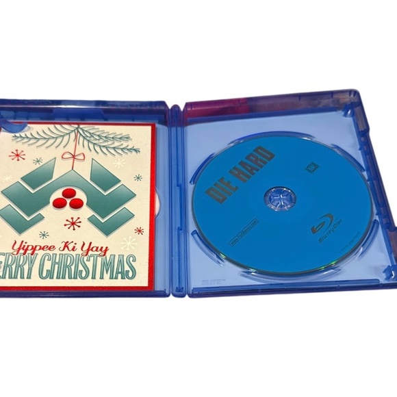 🎄 7 MOVIES/$50 🎄 Die Hard Blu-ray- 30th Anniversary- + Postcards | NWT - Picture 6 of 8